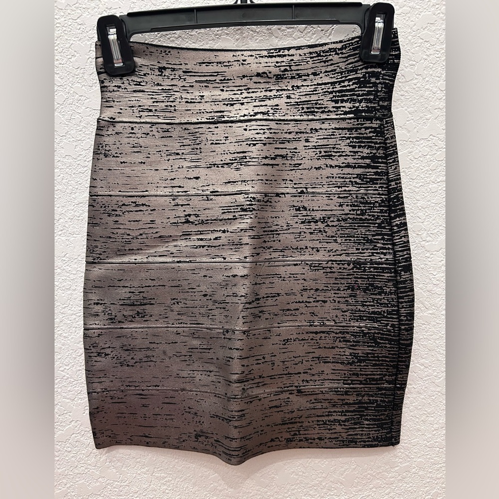 BCBGMaxAzria Gray Mini Pencil Skirt for Cocktail B5